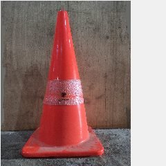 Traffic Cone Plastik 70cm GOSAVE Rubber