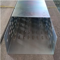 Kabel Tray U UCP 200x100x2400mm + Cover