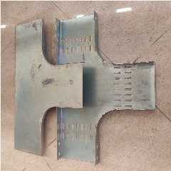 Tee Tray U UCP 200x50mm + Cover